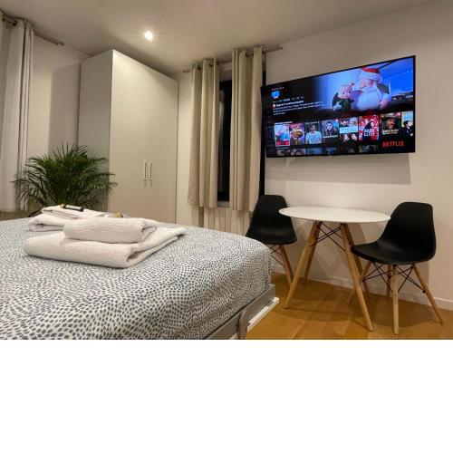 SUITE APARTMENT LUGANO room service take away