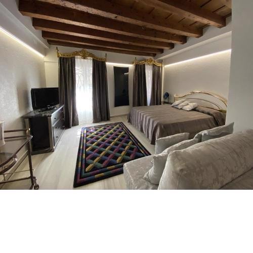 Suite Canal View Venice