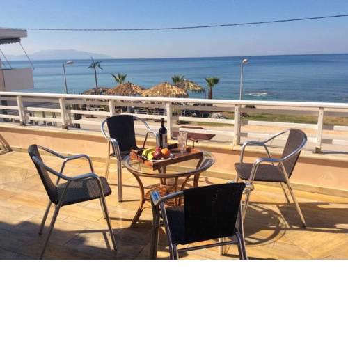 Suite in front of the sea