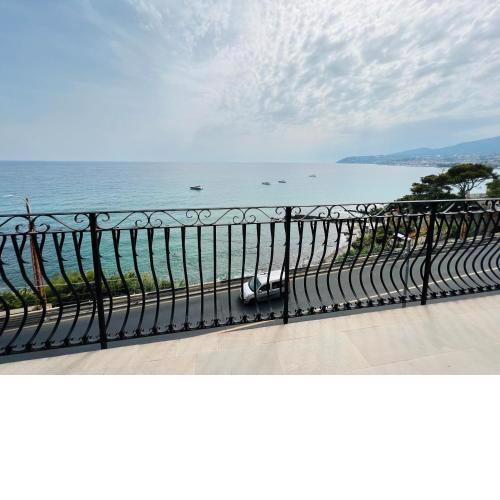 [SUITE LUXURY LE PALME 2] ✩✩✩✩✩Sanremo fronte mare