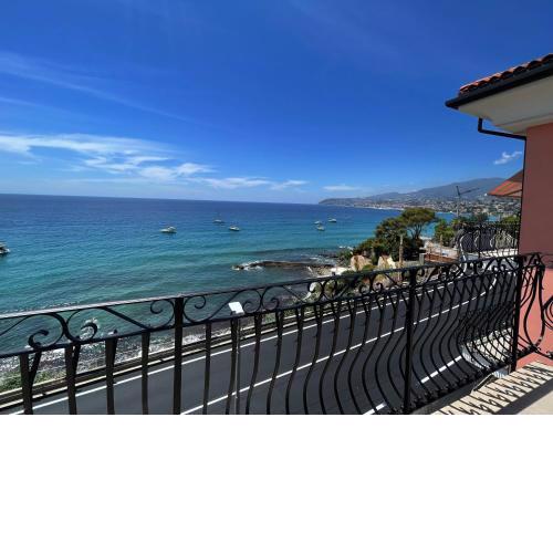 [SUITE LUXURY LE PALME 3] ✩✩✩✩✩Sanremo fronte mare