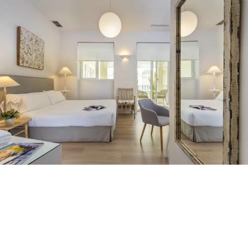 Suites Sevilla Plaza