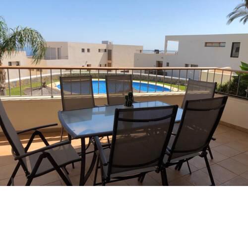 Suitur apartamento con vistas al mar y piscina