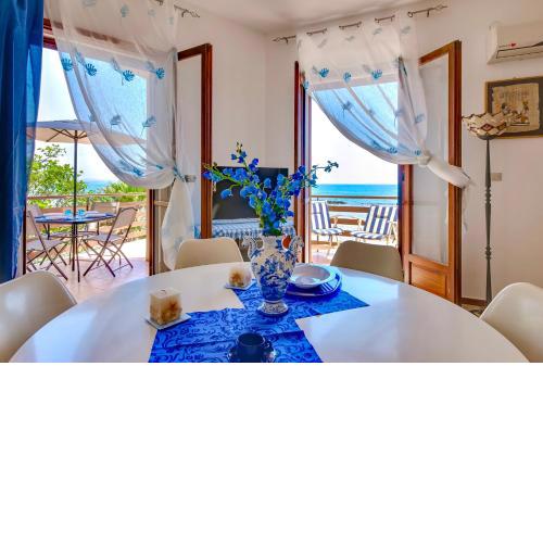 ''sulla spiaggia & parcheggio privato'' Fauci Holiday