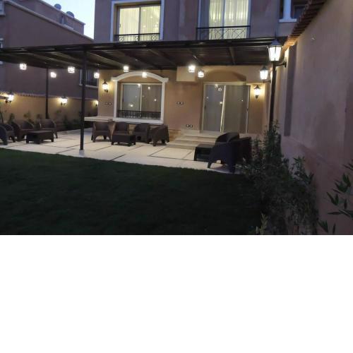 Sultan Luxurious Townhouse near AUC