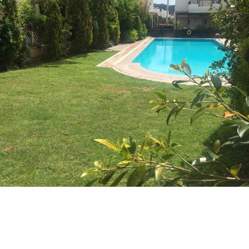 Summer breeze! Sunny, airy apartment in Athens Riviera!