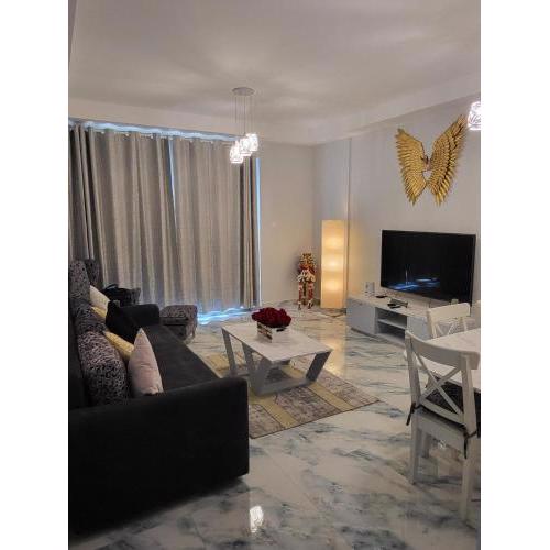 Summer By The Sea Ultra Luxe 1 bedroom Apartment with a private beach - Al Marjan Island
