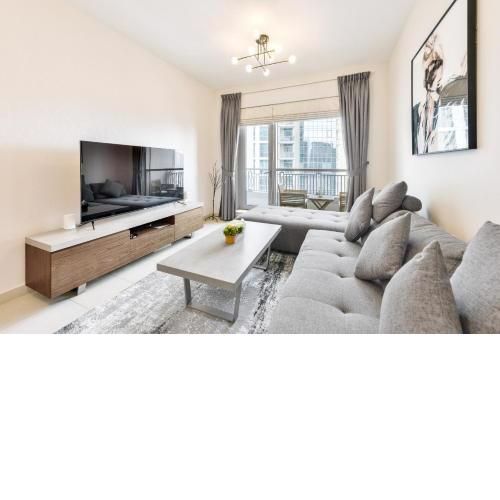 SUMMER DEAL - 1BR Downtown BLVD Near Burj Khalifa & Mall