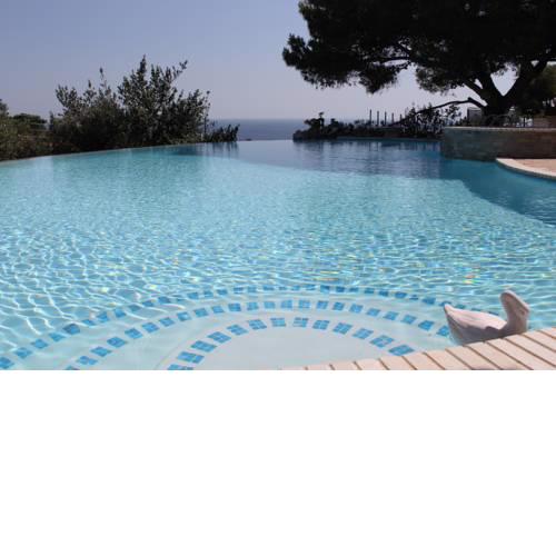 Summer Homes with Pool