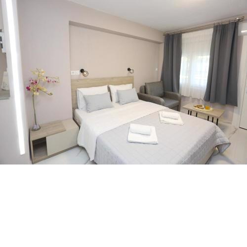 Summer Studio - Premium Apartment