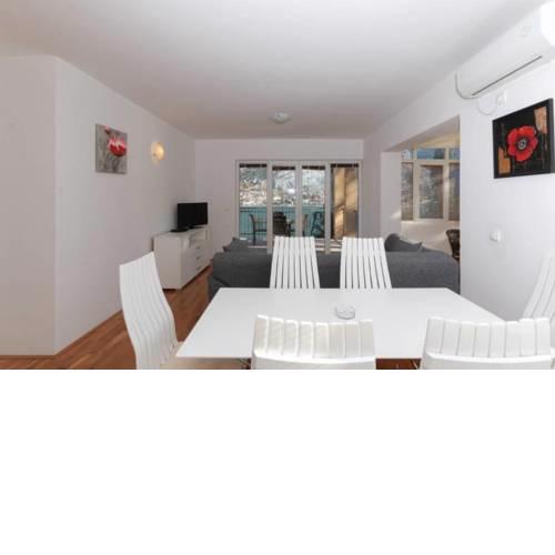 Sun Apartment