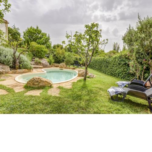 Sun kissed Holiday Home in Salemi with Garden