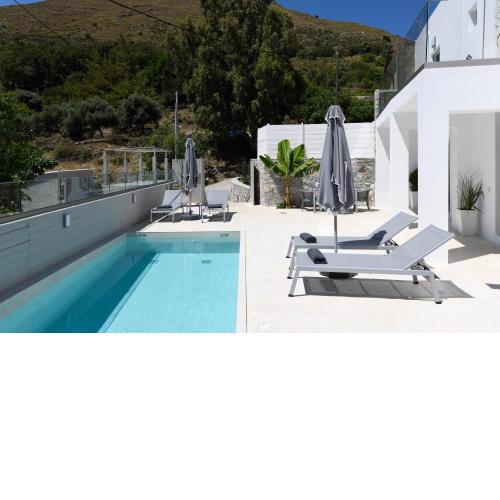 Sun Moon Villa with private pool