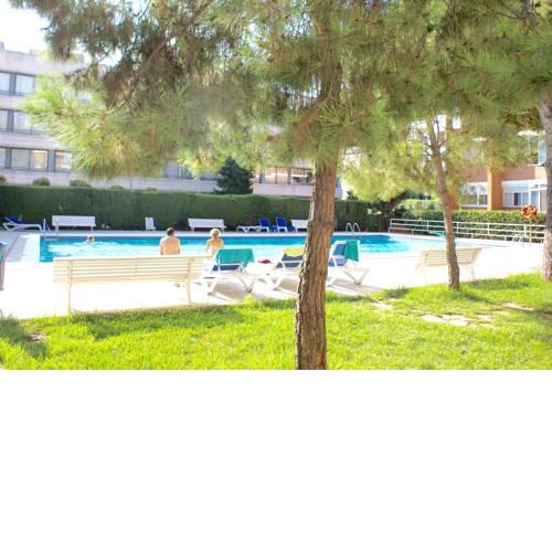 SUN POOL DUPLEX VILANOVA APARTMENT HUTB-042304