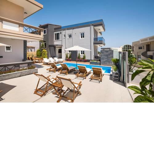 Sun Ray Luxury Apartments
