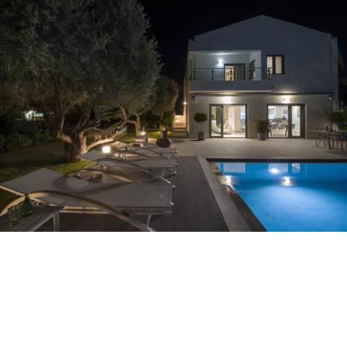 Sunlight Breeze Villa