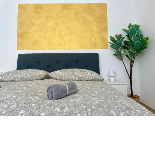 Sunny 65 m2 Central Long Term Apartment with Free Parking