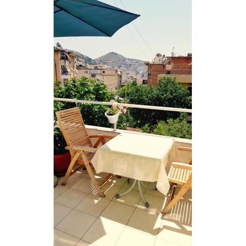 Sunny apartment in quiet part of centre