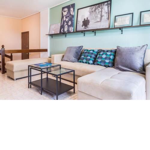 Sunny apartment with 2 bedrooms and Garden