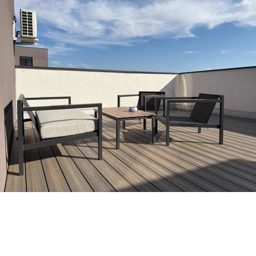 Sunny Apartment