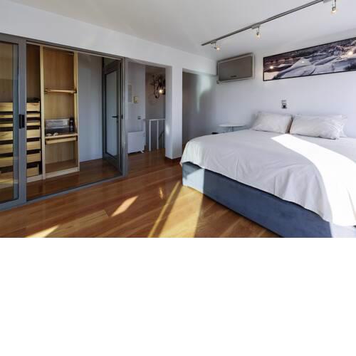 Sunny Breezy Duplex in Athens Riviera With Sea View!