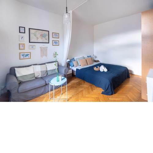 Sunny Central Apt w/ King Bed - 1 MIN TO VLTAVA RIVER