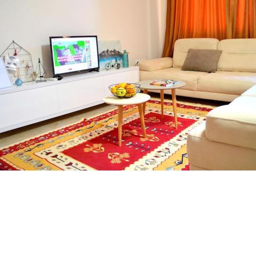 Sunny Flat in the Center of Tirana, 2 min. walk