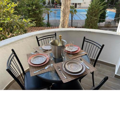 Sunny hill Apartment
