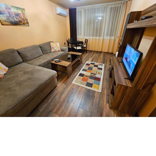 Sunny Home Apartment Varna