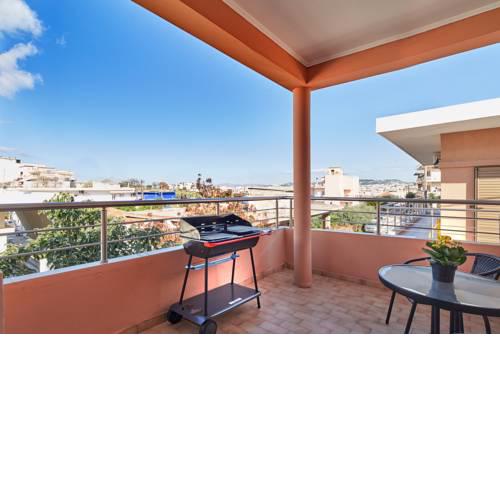 Sunny Luxury Apartment