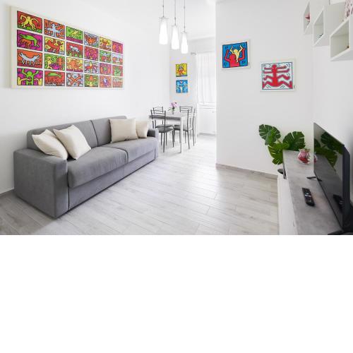 Sunny San Siro Apartment