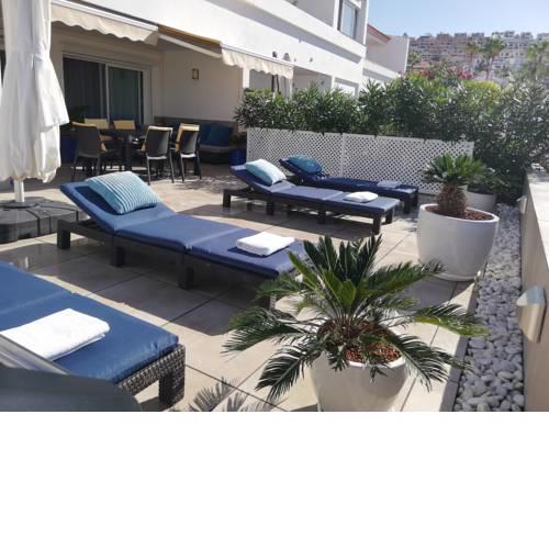 Sunny Terrace Apartment - Island Village