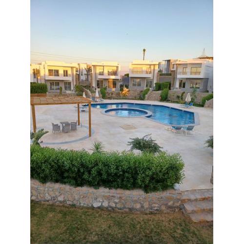 Sunny Villa