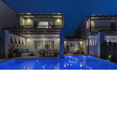 Sunny Villas Exclusive