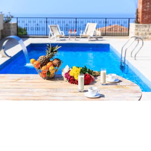 Sunny Villas