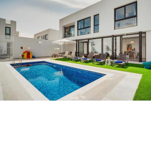 SunnyVillas: 3BR New Villa☆Private Pool in Pernera