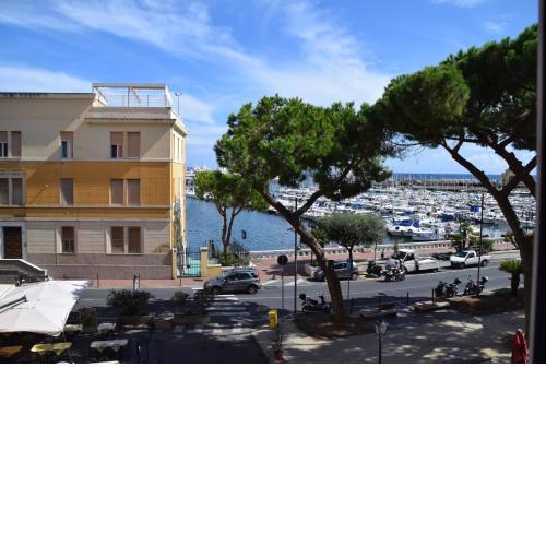 Sunrise Apartment Seaview - Happy Rentals