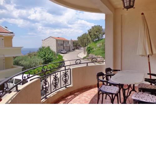 Sunrose Apartment with terrace & sea view