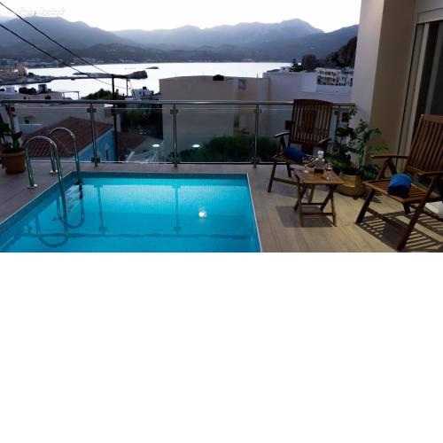 Sunset brand new luxury apt with pool and amazing sea view