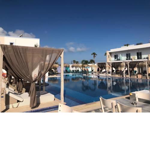 Sunshine Hotel and Apartments