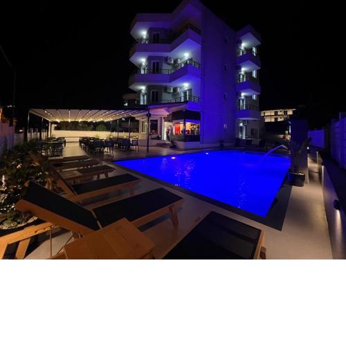 Sunshine Hotel