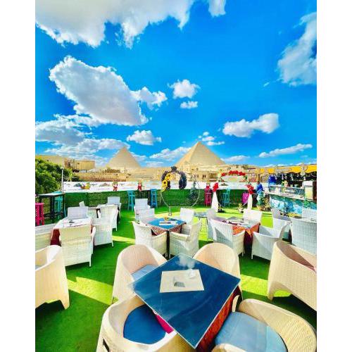 Sunshine Pyramids Inn