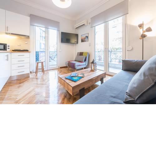 Suntrap renovated 2 bdrm apt