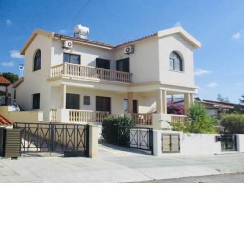 Super 1 Pari's House