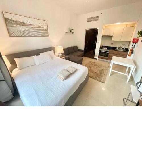 Super Elegant studio apartment-Sparkle tower- Dubai Marina