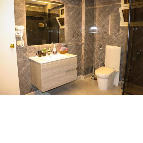 super Flat in Ad Doqi - down Town
