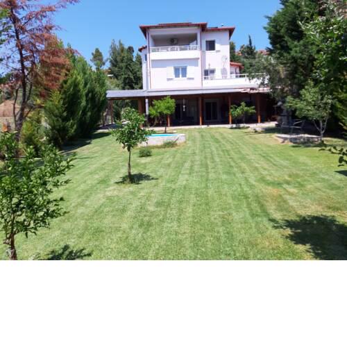 SUPER GROUND FLOOR APARTMENT 120