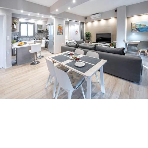 Super Loft With Acropolis View