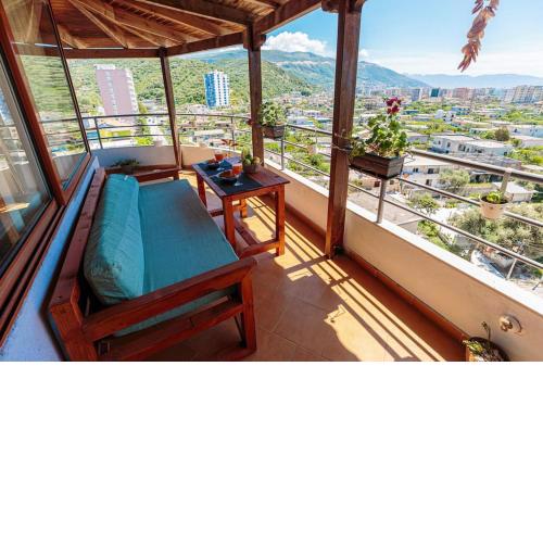Super Spacious Rooftop Flat / Amazing City View