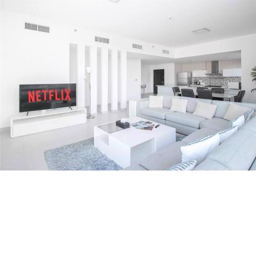 Superb 3BDR Family Apt in Business Bay